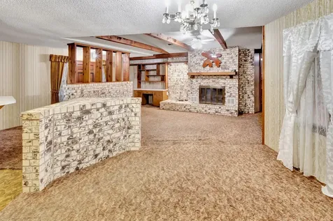 10957 N Us Highway 77 Schulenburg TX 78956