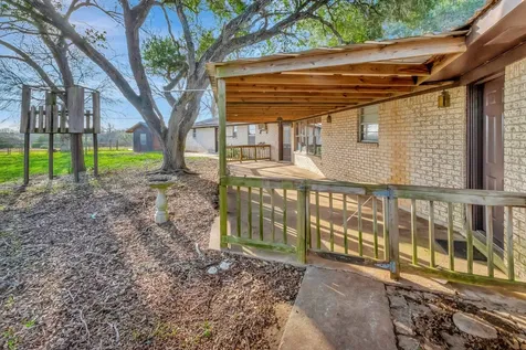 10957 N Us Highway 77 Schulenburg TX 78956
