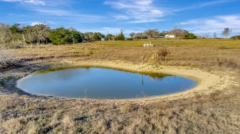10957 N Us Highway 77 Schulenburg TX 78956