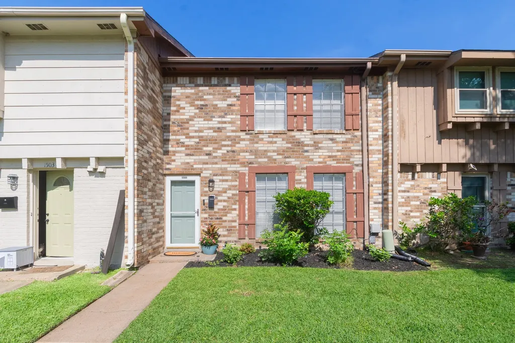 1505 Cedar Cove Street La Porte TX 77571