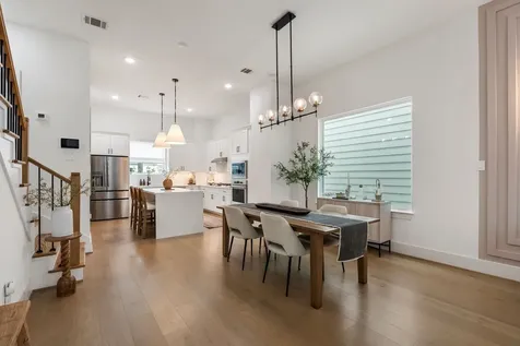 857 Fisher Street F Houston TX 77018