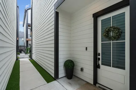 857 Fisher Street F Houston TX 77018