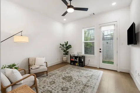 857 Fisher Street F Houston TX 77018