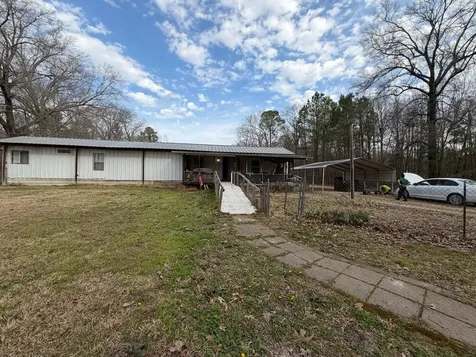 714 County Road 3011 New Boston TX 75570