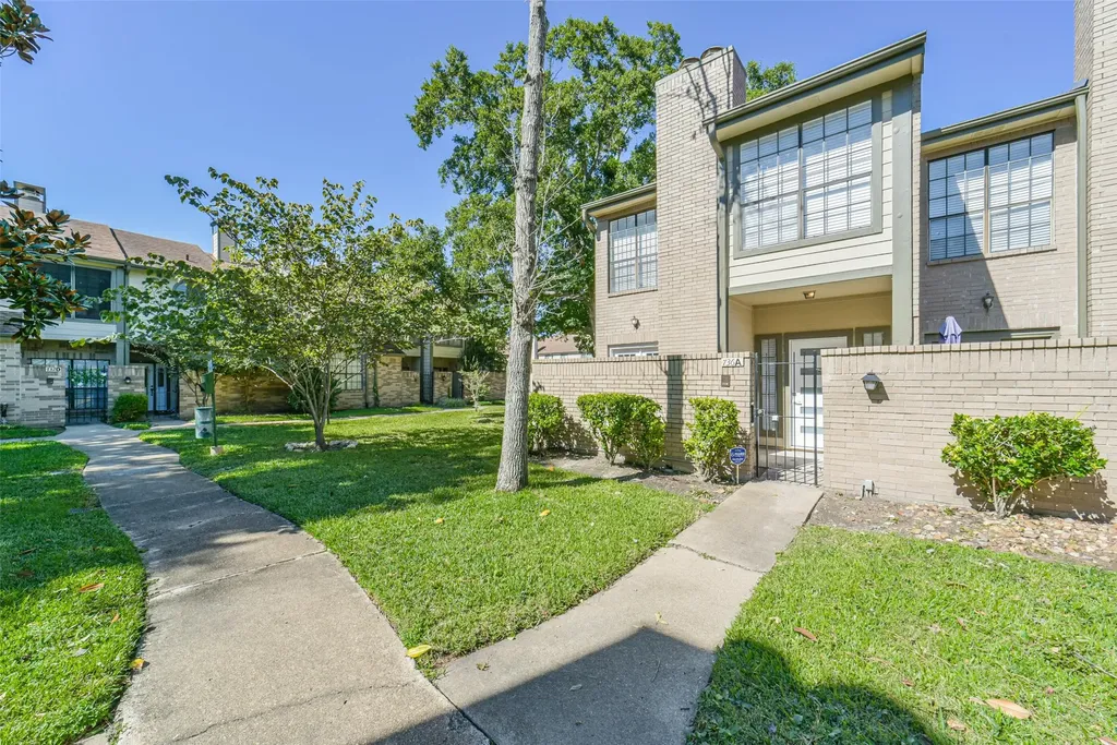 736 Country Place Drive A Houston TX 77079