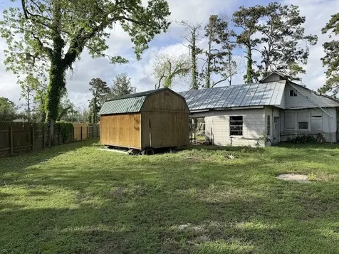 7103 Highway 36 Jones Creek TX 77541