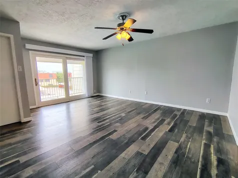 205 Yacht Club Lane 205 Seabrook TX 77586