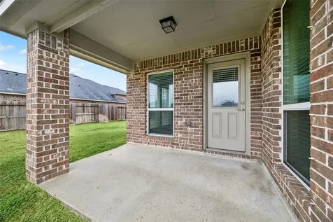 11914 Champions Forest Drive Mont Belvieu TX 77535