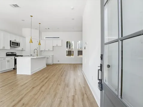 8918 Sunshine Laverne Lane Houston TX 77080