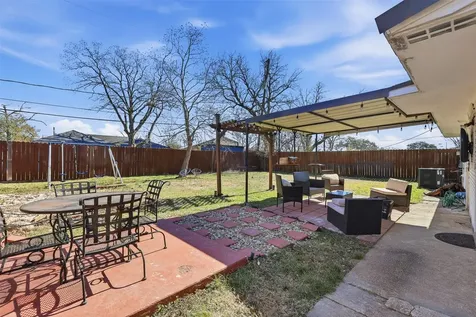 2205 Strawberry Road Pasadena TX 77502