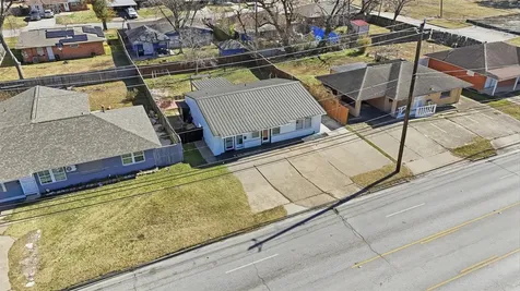 2205 Strawberry Road Pasadena TX 77502