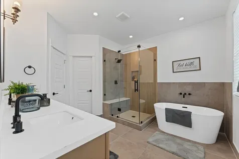 412 Neyland Street F Houston TX 77022
