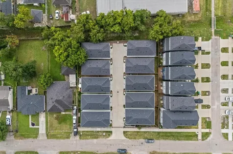 412 Neyland Street F Houston TX 77022