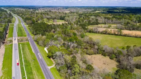 5236 Us Hwy 59 N Livingston TX 77351