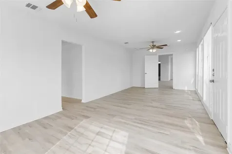 16643 Lake Circle Conroe TX 77302