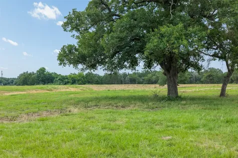 3320 County Road 430 Dime Box TX 77853