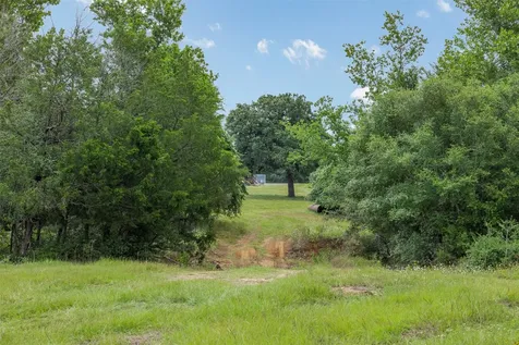3320 County Road 430 Dime Box TX 77853