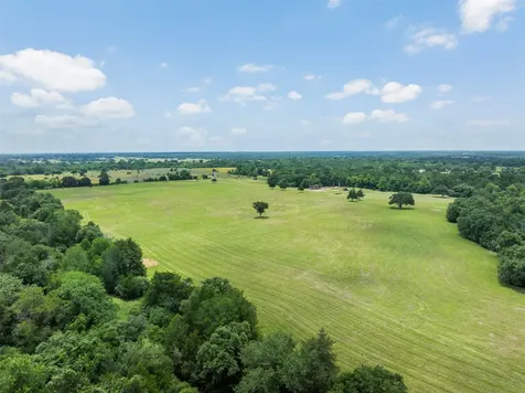 3320 County Road 430 Dime Box TX 77853