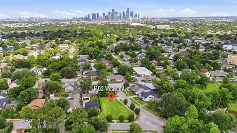 1102 Weaver Street Houston TX 77023