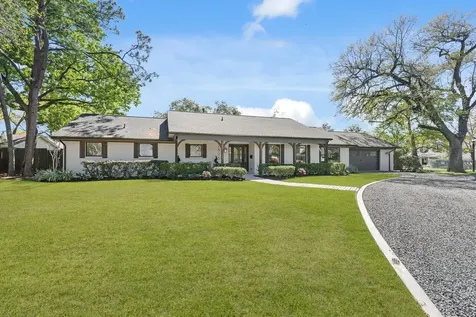 7525 Middlewood Street Houston TX 77063