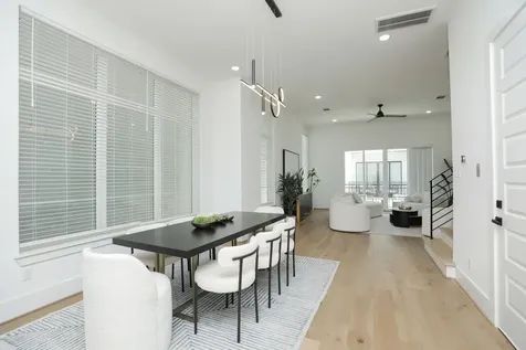 5704 Fairdale Lane B Houston TX 77057