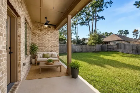 119 Winged Elm Court Conroe TX 77318