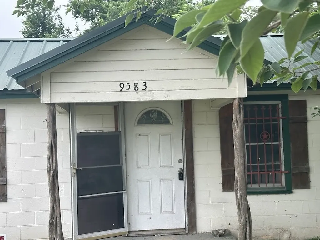 9583 S 3rd Street Road Waco TX 76706