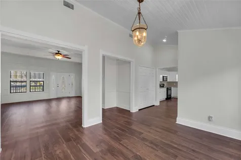 303 South Franklin La Grange TX 78945