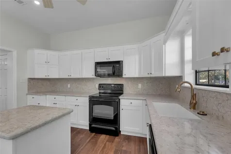 303 South Franklin La Grange TX 78945