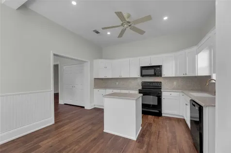 303 South Franklin La Grange TX 78945