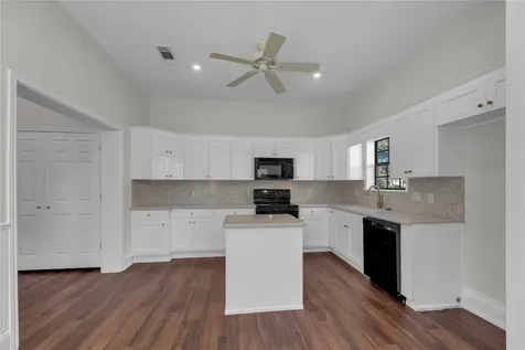 303 South Franklin La Grange TX 78945
