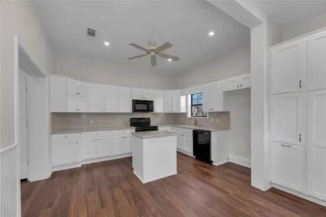 303 South Franklin La Grange TX 78945