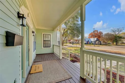 303 South Franklin La Grange TX 78945