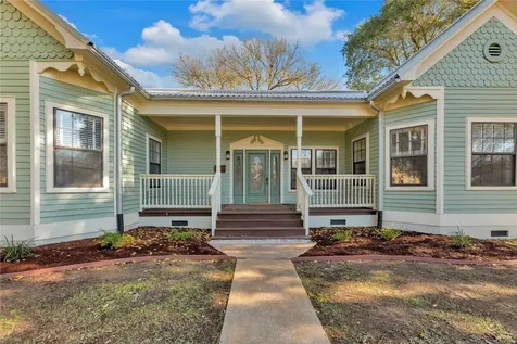 303 South Franklin La Grange TX 78945