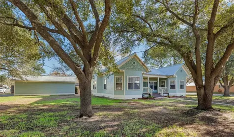 303 South Franklin La Grange TX 78945
