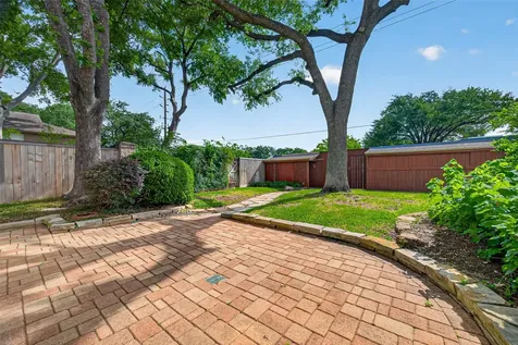 8006 Oakwood Forest Drive Houston TX 77040