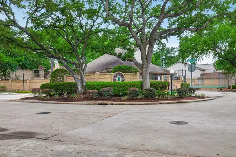 8006 Oakwood Forest Drive Houston TX 77040