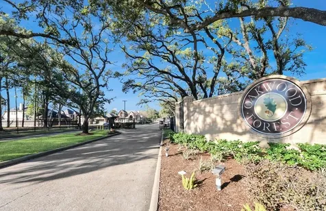 8006 Oakwood Forest Drive Houston TX 77040