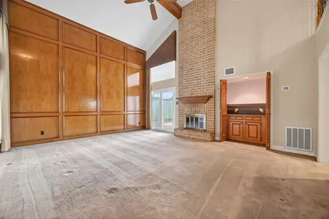 8006 Oakwood Forest Drive Houston TX 77040