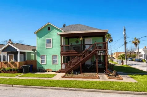 1901 40th Street 3 Galveston TX 77550