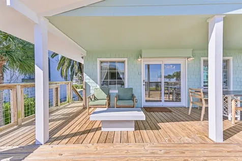 4230 Spanish Main Jamaica Beach TX 77554