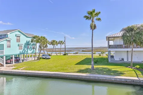 4230 Spanish Main Jamaica Beach TX 77554