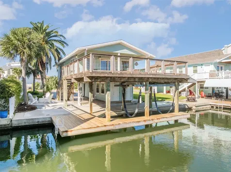 4230 Spanish Main Jamaica Beach TX 77554
