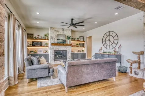 1064 Chapel View Lane Chappell Hill TX 77426