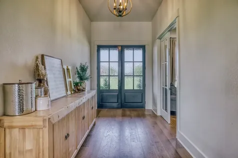 1064 Chapel View Lane Chappell Hill TX 77426