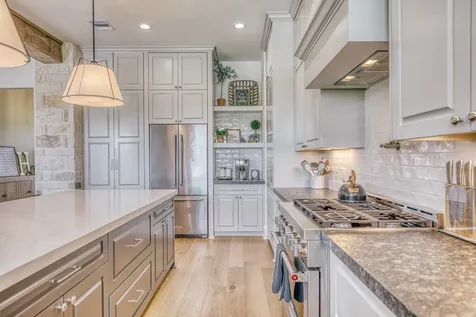 1064 Chapel View Lane Chappell Hill TX 77426