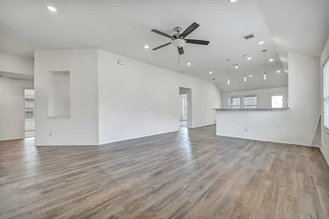 432 Pecan Landing Lane La Marque TX 77568