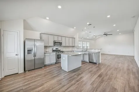 432 Pecan Landing Lane La Marque TX 77568