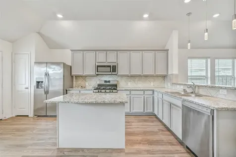 432 Pecan Landing Lane La Marque TX 77568