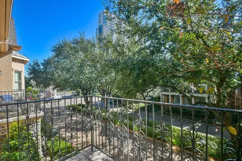 3326 Memorial Crest Boulevard Houston TX 77007